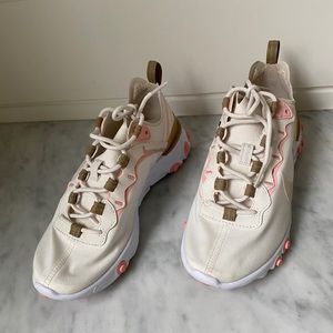 Nike women’s react